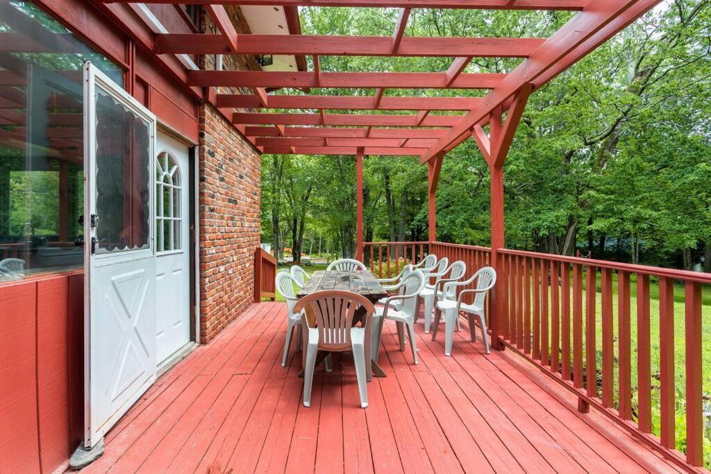 Sunset Estate In The Catskills Monticello Exterior photo