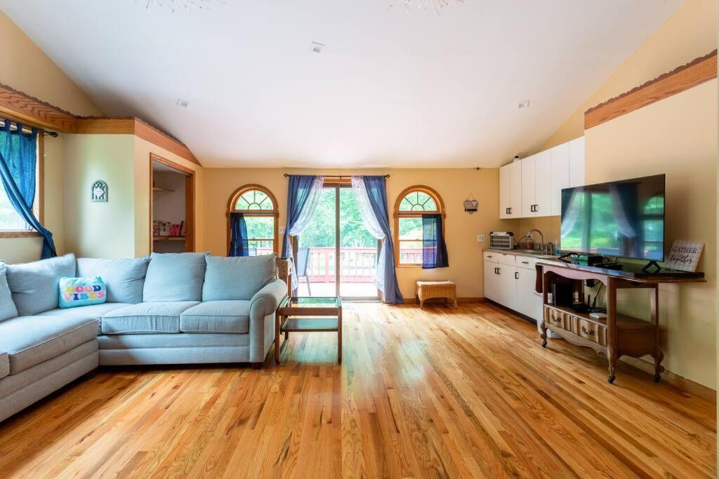 Sunset Estate In The Catskills Monticello Exterior photo